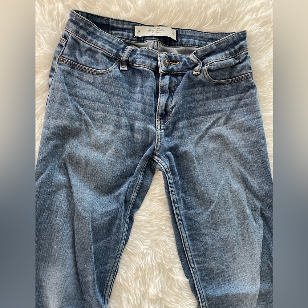 Abercrombie & Fitch Light Blue Denim Jeans - Picture 3 of 5